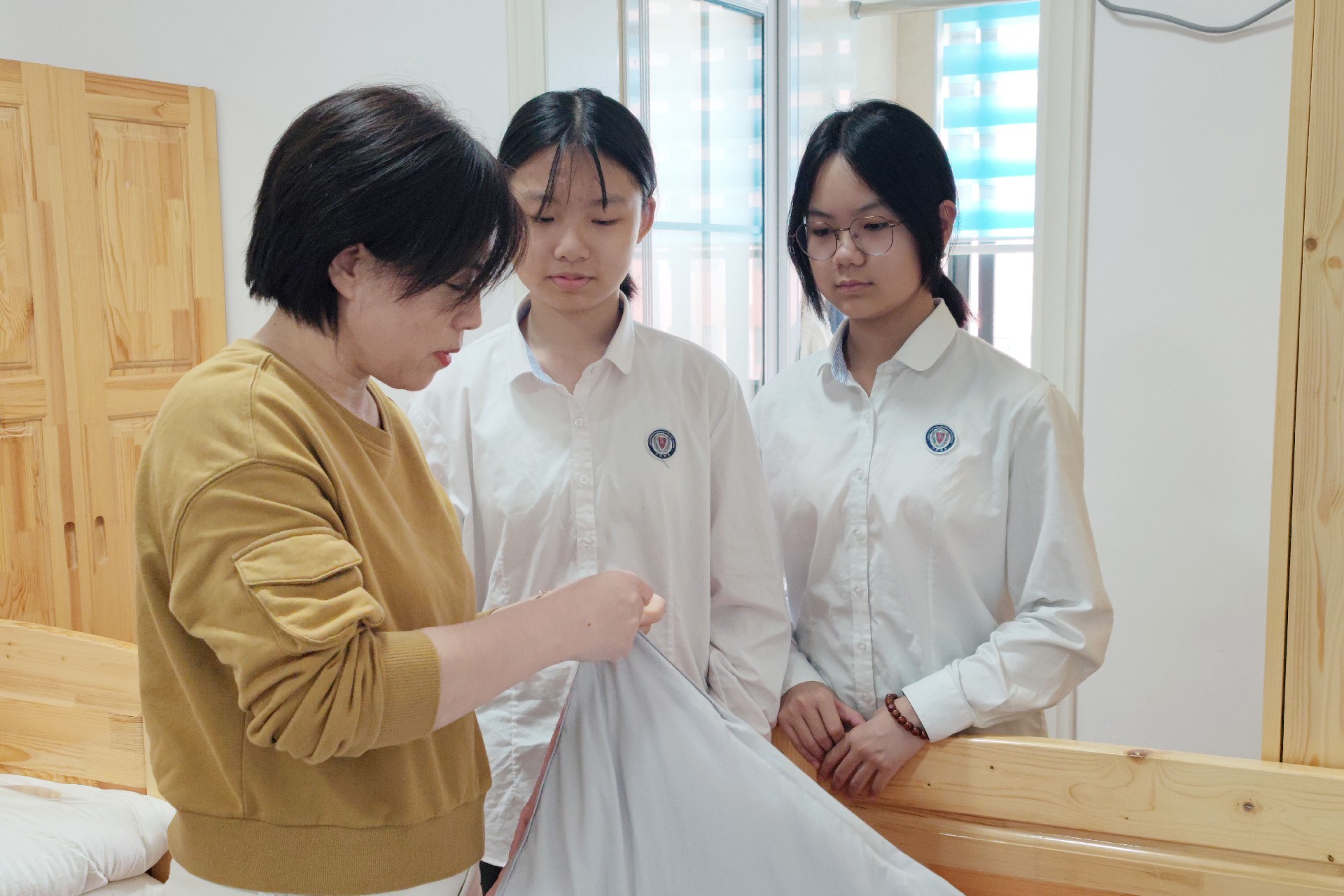 初中陪伴.jpg