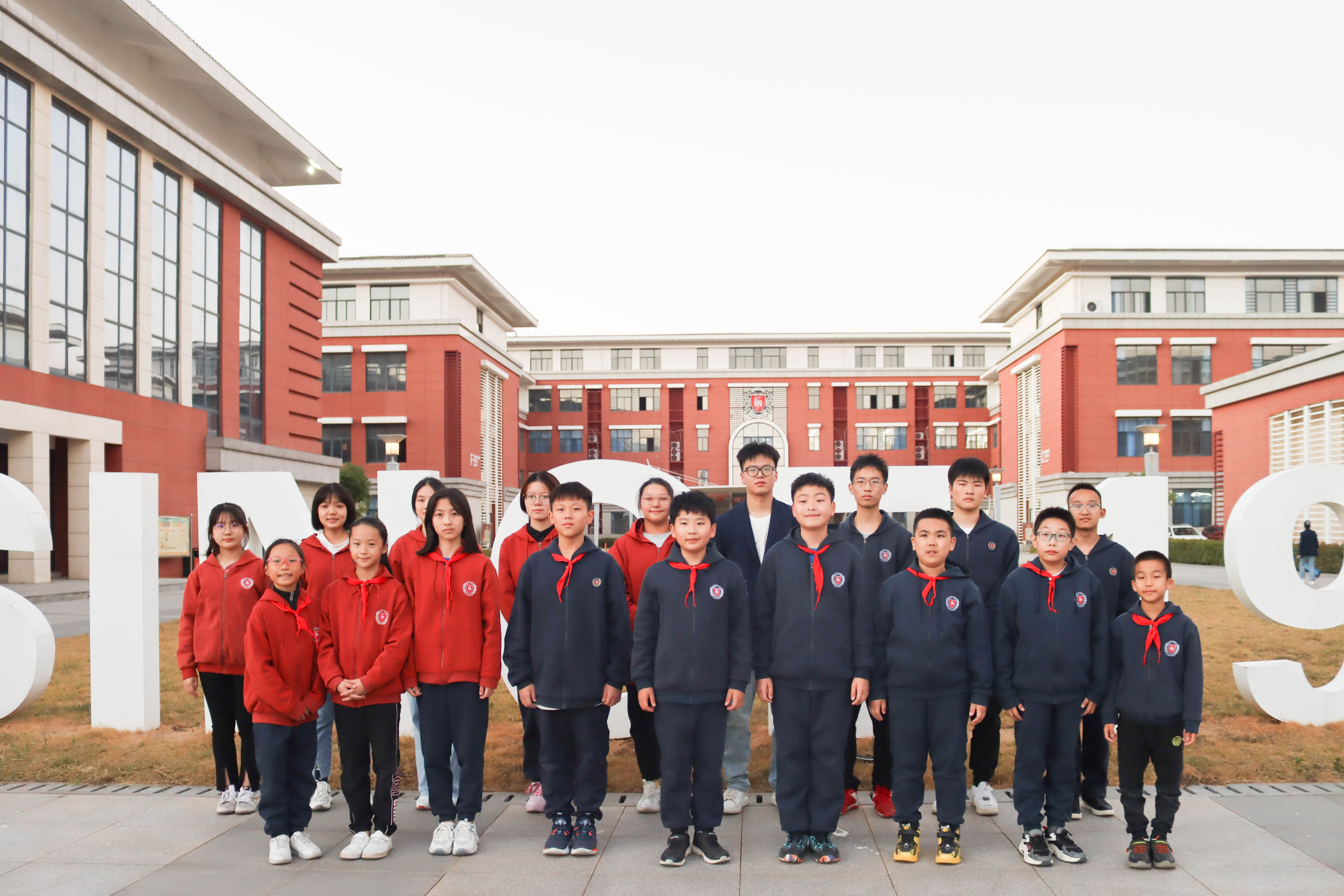 力迈领导力培养计划：开启学生自治的探索之旅
